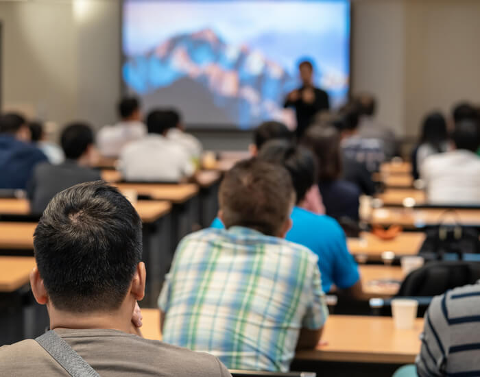 A Institute That Makes You an Expert